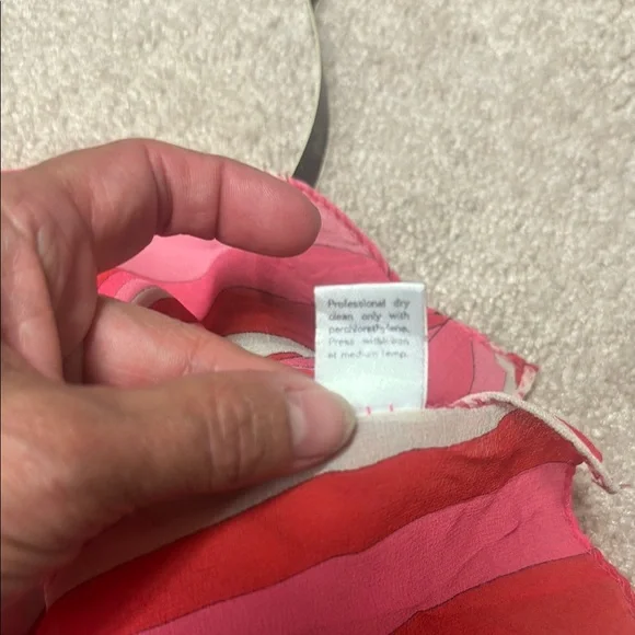 Vintage Pucci scarf - Picture 8 of 11